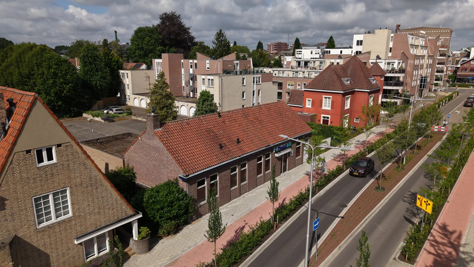 Het bestaande pand vanaf de straatzijde